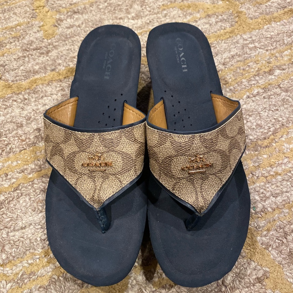 Women’s COACH sandals sz 7B